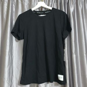 BLACK TEE
